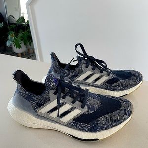 Adidas Ultra Boost 21